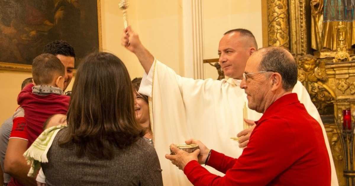 Bari, la piccola chiesa di Sant'Anna: l� dove si celebra la "benedizione dei neonati"